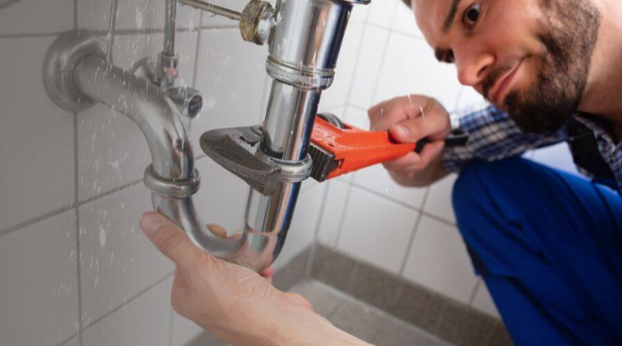 Local tankless water heater installation in Agoura Hills, CA
